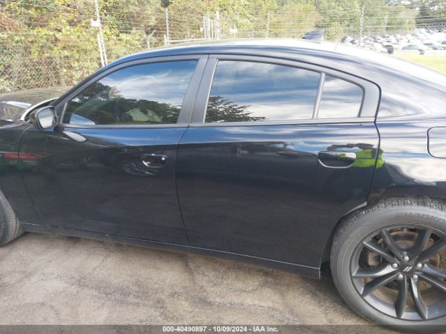 2C3CDXHG8JH167297 Dodge Charger Sxt Plus Rwd