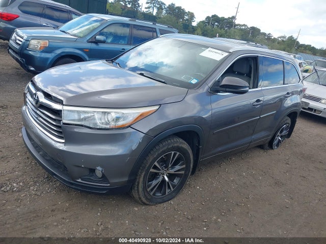 Toyota Highlander Xle V6 2016 5TDJKRFH6GS333391 Image 2