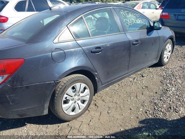1G1PA5SG7F7227262 Chevrolet Cruze Ls Auto