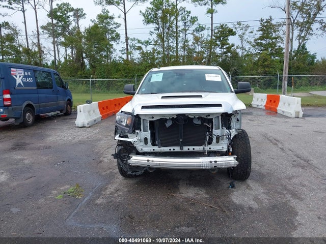 5TFDW5F12KX816523 Toyota Tundra Sr5 5.7l V8