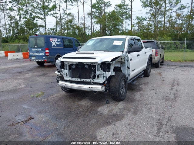 5TFDW5F12KX816523 Toyota Tundra Sr5 5.7l V8