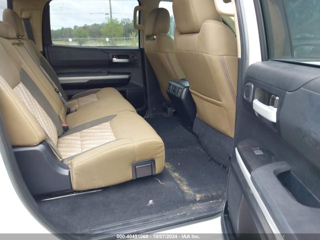 5TFDW5F12KX816523 Toyota Tundra Sr5 5.7l V8
