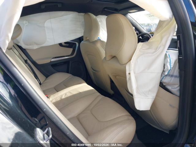YV149MFM4F2336363 Volvo S60 T6 Drive-e Platinum