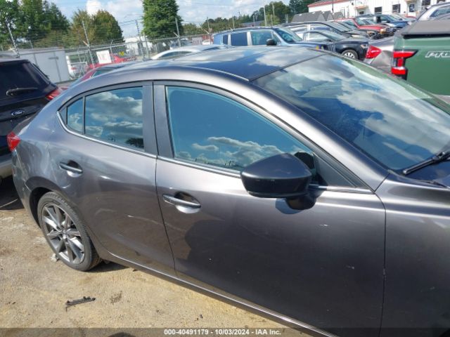 3MZBN1W34JM186283 Mazda Mazda3 Grand Touring