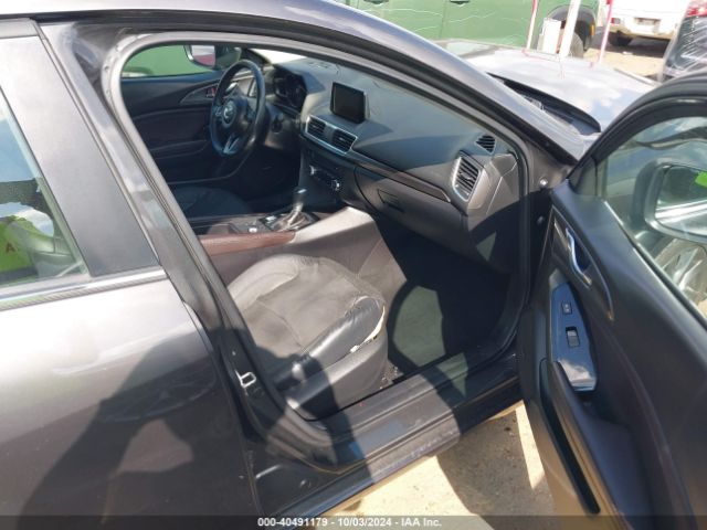 3MZBN1W34JM186283 Mazda Mazda3 Grand Touring
