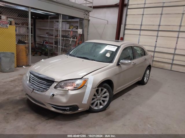 1C3CCBCG6EN135698 Chrysler 200 Limited