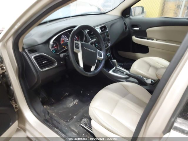 1C3CCBCG6EN135698 Chrysler 200 Limited