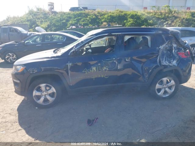 3C4NJDBBXJT270947 Jeep Compass Latitude 4x4