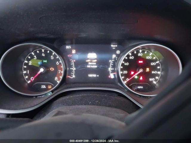 3C4NJDBBXJT270947 Jeep Compass Latitude 4x4