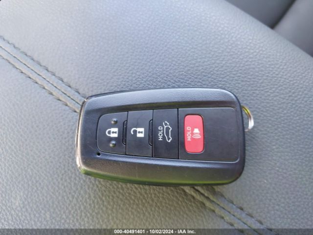 2T3C1RFV8PW243806 Toyota Rav4 Xle Premium
