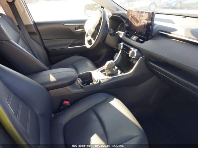 2T3C1RFV8PW243806 Toyota Rav4 Xle Premium