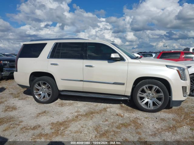 1GYS3BKJ1FR205780 Cadillac Escalade Luxury