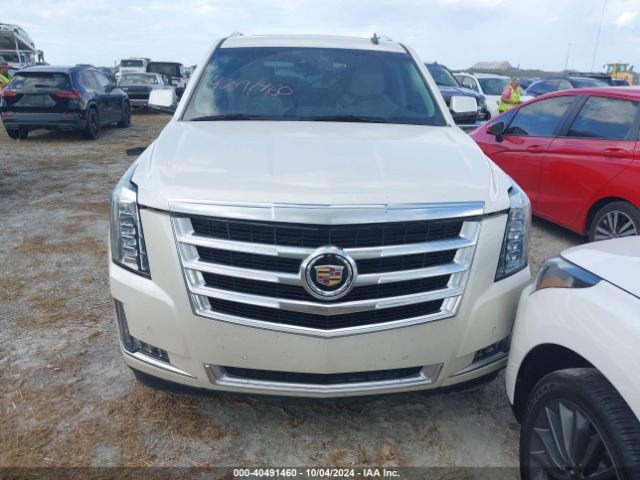1GYS3BKJ1FR205780 Cadillac Escalade Luxury