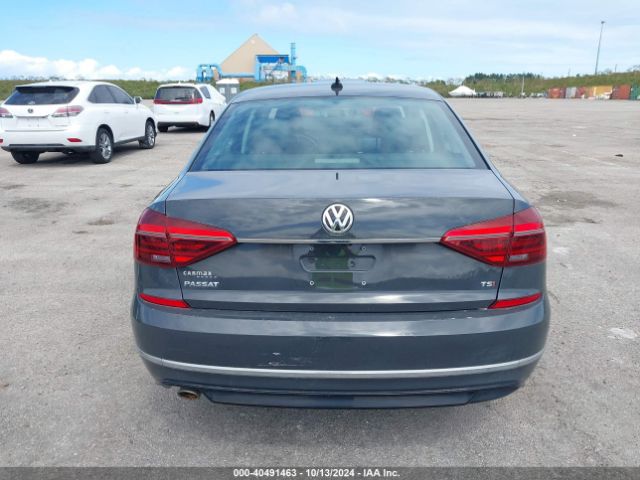 1VWDT7A35HC030080 Volkswagen Passat 1.8t R-line