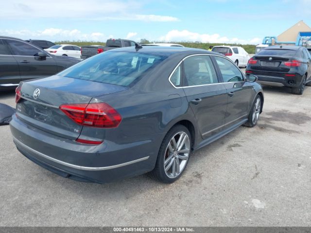 1VWDT7A35HC030080 Volkswagen Passat 1.8t R-line