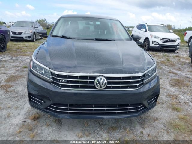 1VWDT7A35HC030080 Volkswagen Passat 1.8t R-line