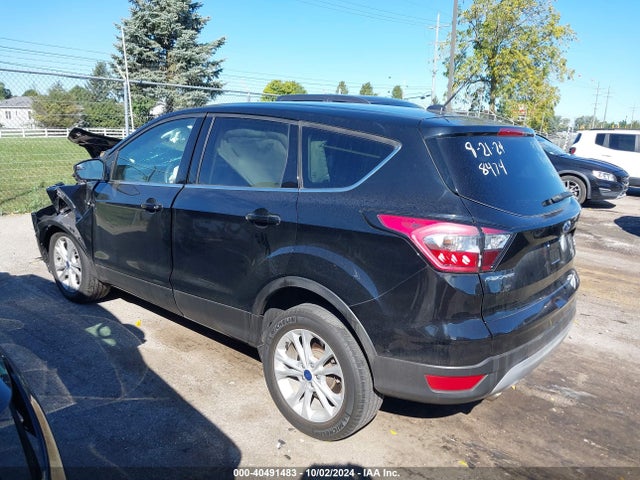 Ford ESCAPE SE 2017 1FMCU9GD9HUE18474 Image 3