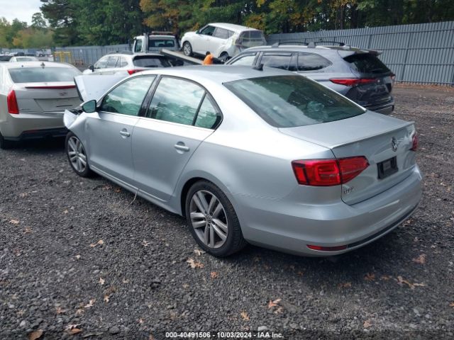 3VW4S7AJ8FM414979 Volkswagen Jetta 2.0t Gli Se