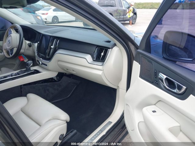 LYV102DL1KB284605 Volvo Xc60 T5 Inscription