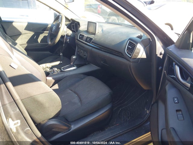 JM1BM1U74G1303569 Mazda Mazda3 I Sport