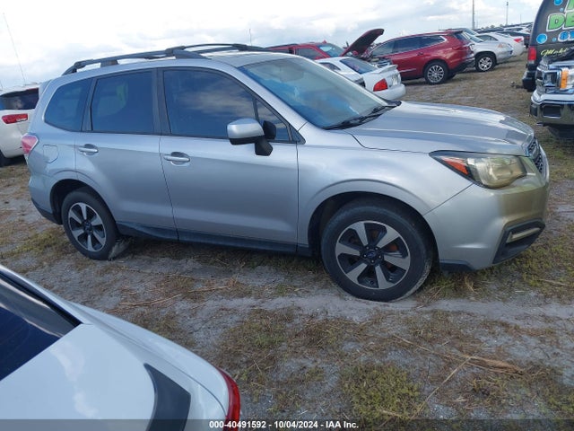 Subaru Forester 2.5i Premium 2017 JF2SJAGC7HH436905 Image 13