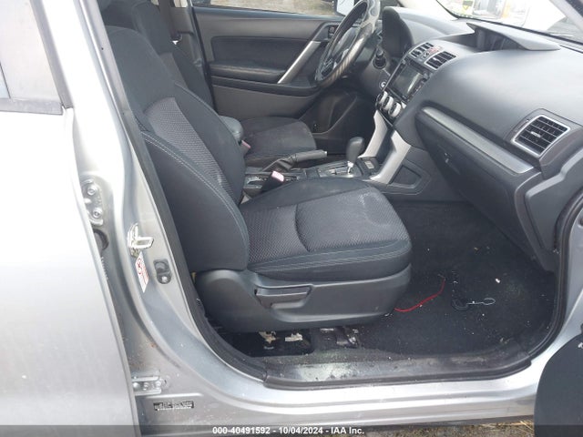 Subaru Forester 2.5i Premium 2017 JF2SJAGC7HH436905 Image 5