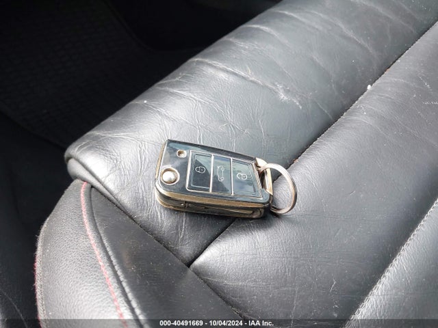 3VW5T7AU2GM008189 Volkswagen Golf Gti Se 4-door