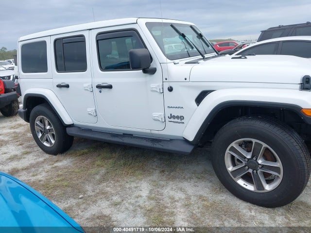 1C4HJXEG7MW701734 Jeep Wrangler Unlimited Sahara 4x4