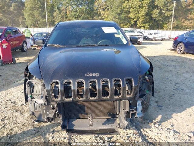 1C4PJLAB2EW273703 Jeep Cherokee Sport