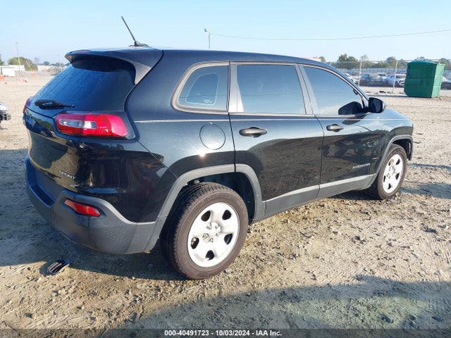 1C4PJLAB2EW273703 Jeep Cherokee Sport