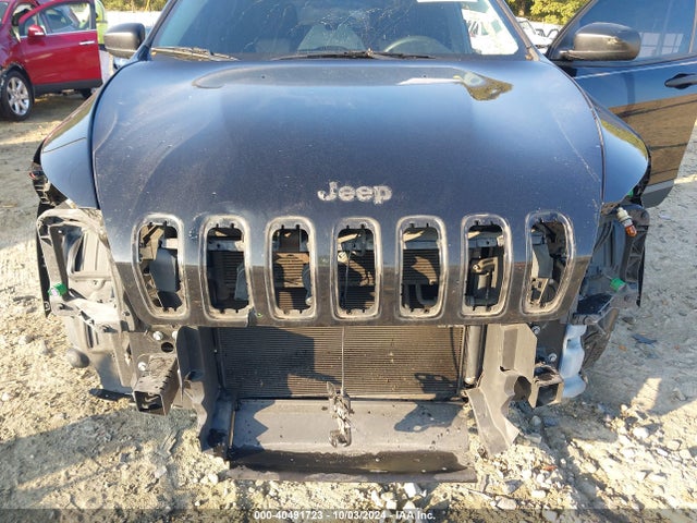 1C4PJLAB2EW273703 Jeep Cherokee Sport