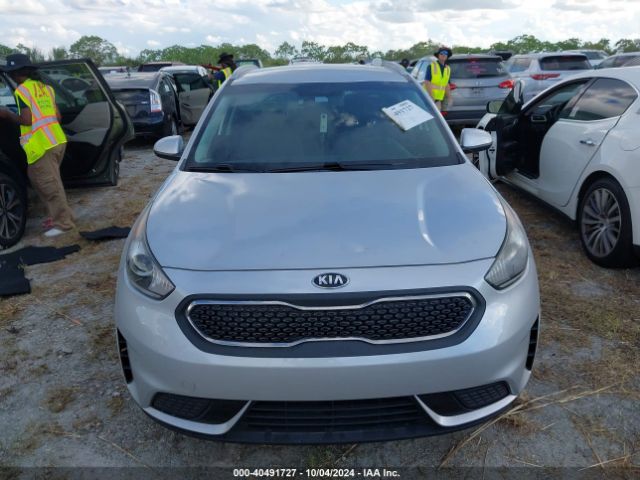 KNDCB3LC6H5073189 KIA NIRO LX