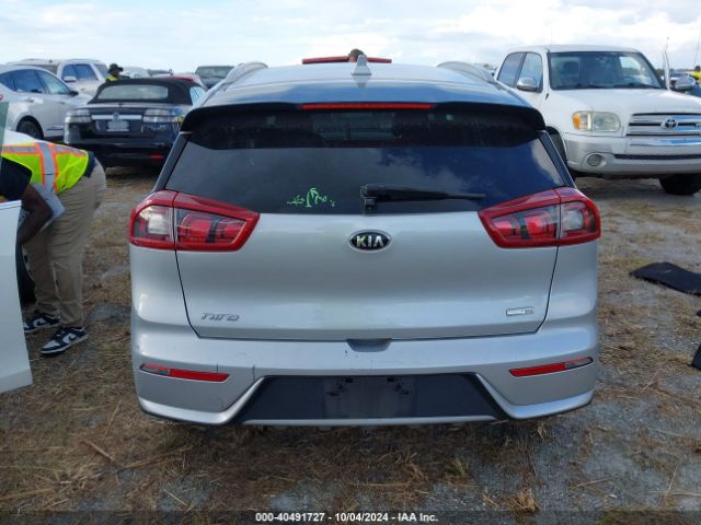 KNDCB3LC6H5073189 KIA NIRO LX