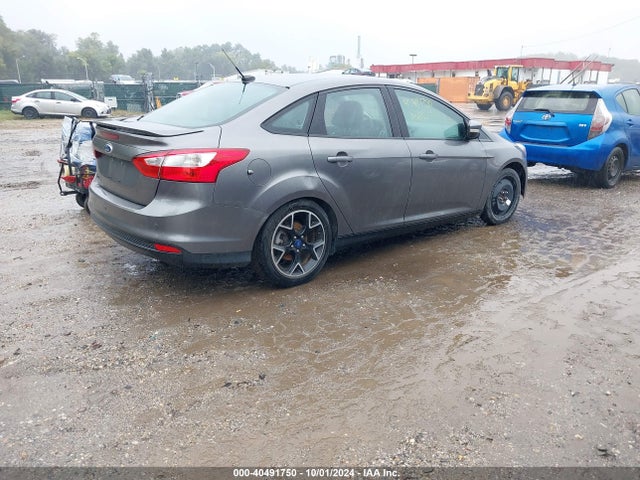 Ford FOCUS SE 2014 1FADP3F25EL141570 Image 4