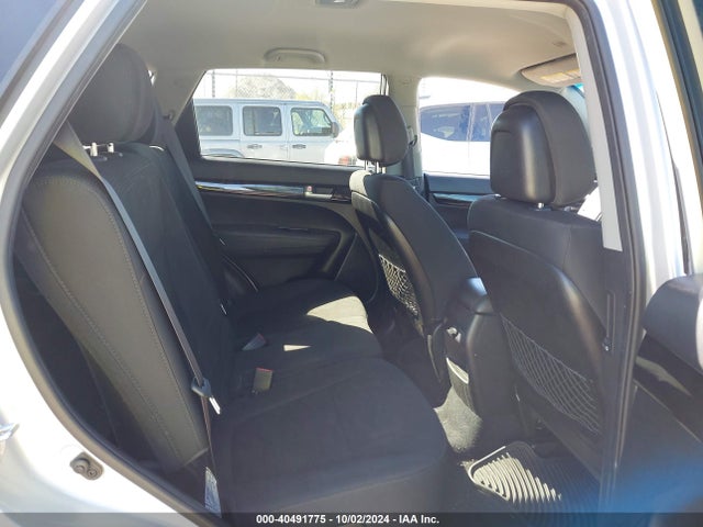 KIA SORENTO LX 2015 5XYKT3A65FG612895 Image 8