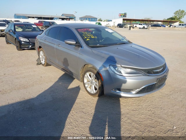 Chrysler 200 Limited 2015 1C3CCCABXFN751354 Image 1
