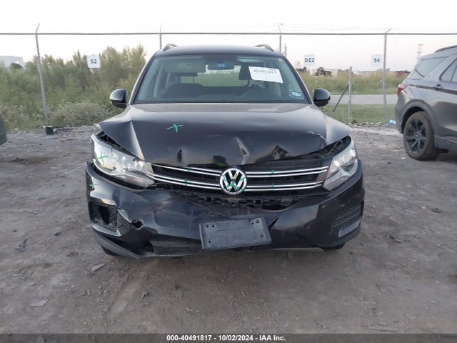 WVGAV7AX0JK005551 Volkswagen Tiguan Limited 2.0t