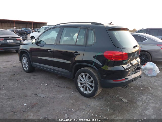 WVGAV7AX0JK005551 Volkswagen Tiguan Limited 2.0t