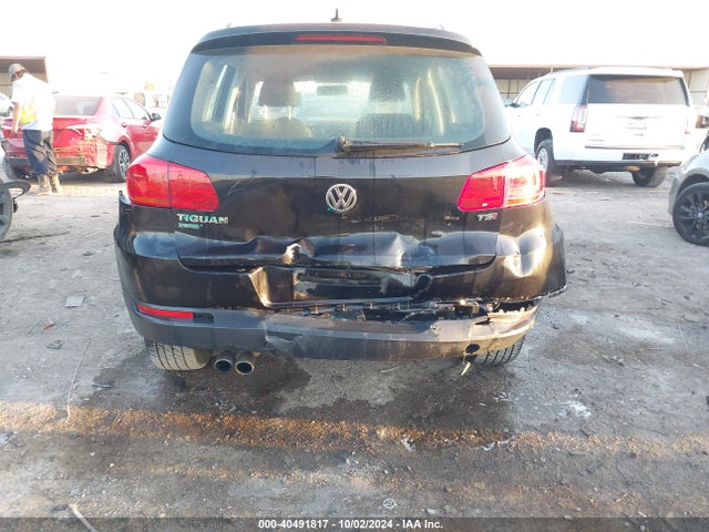 WVGAV7AX0JK005551 Volkswagen Tiguan Limited 2.0t