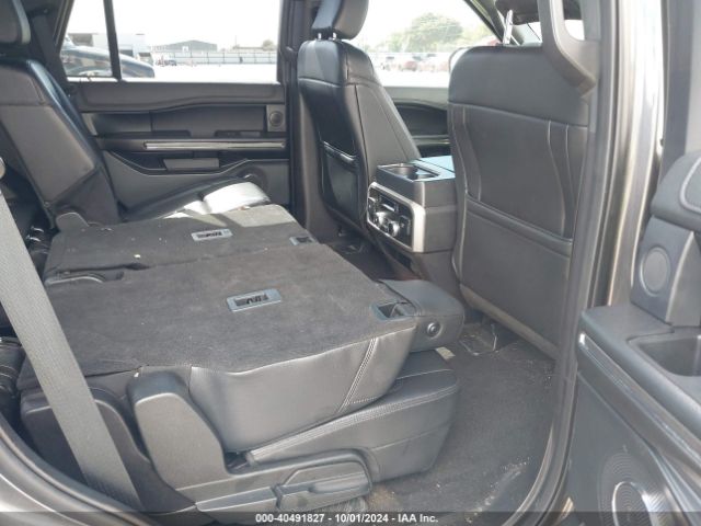 1FMJU1JT8KEA24457 Ford Expedition Xlt