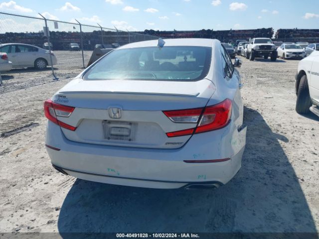 1HGCV1F32JA128825 Honda Accord Sport