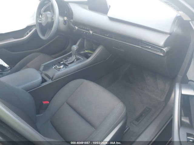 JM1BPAA70M1342375 Mazda Mazda3 2.0