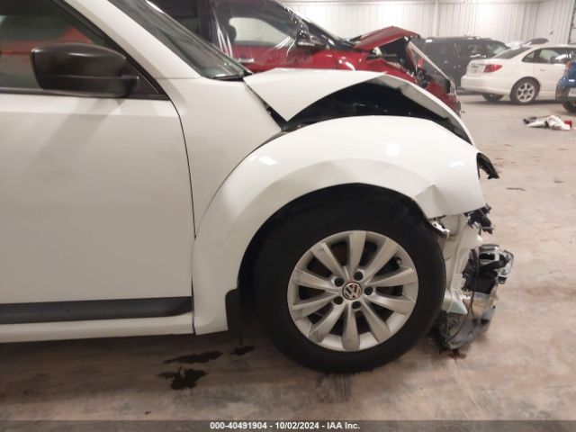 3VWF17ATXGM607309 Volkswagen Beetle 1.8t S