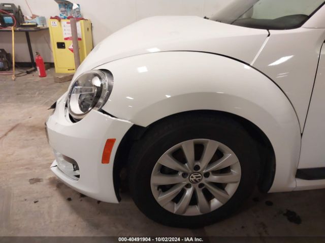 3VWF17ATXGM607309 Volkswagen Beetle 1.8t S