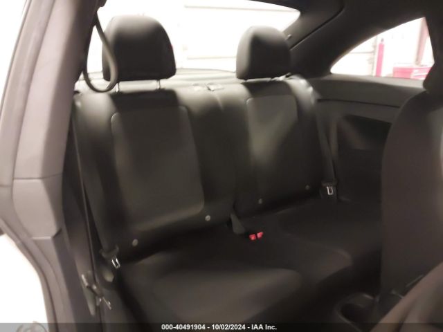 3VWF17ATXGM607309 Volkswagen Beetle 1.8t S