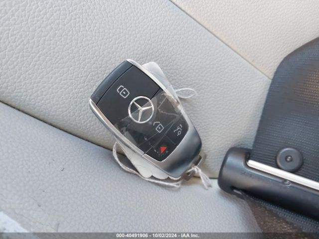 WDD3G4EB7KW001954 Mercedes-Benz A 220