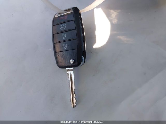3KPFL4A78HE013585 KIA FORTE LX