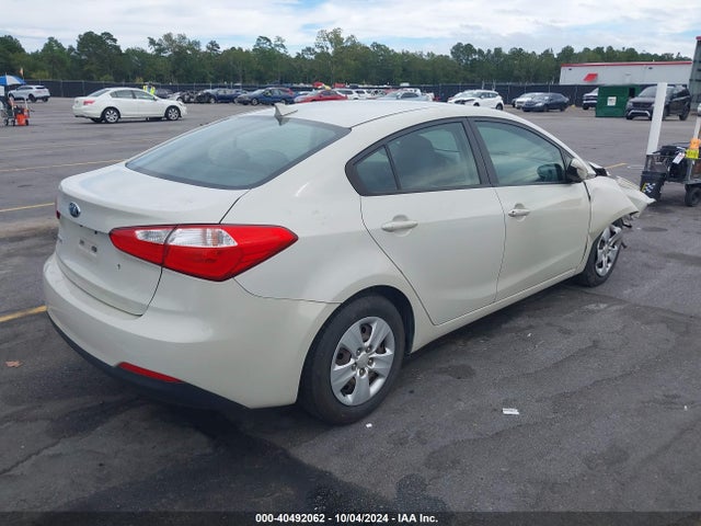 KIA FORTE LX 2015 KNAFK4A62F5372639 Image 4