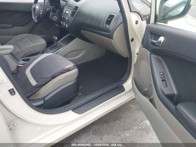 KIA FORTE LX 2015 KNAFK4A62F5372639 Image 5