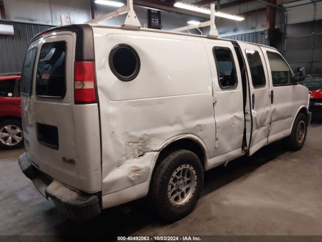 2010 GMC SAVANA 1500 1GTUGADXXA1127327 Photo 3